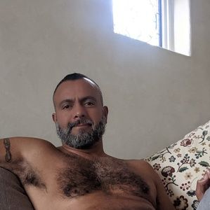 Meet your Posher, Jesus armando